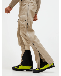 Peak Performance g80217_avid_beige_n34_side_on-model_image_heren_normaal.png