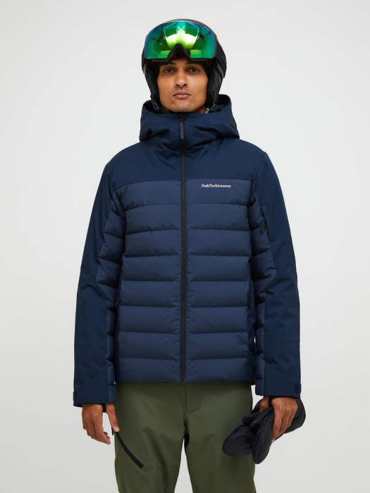 Peak Performance Shred Down Jacket Men model Peak Performance Shred Down Jacket Men model