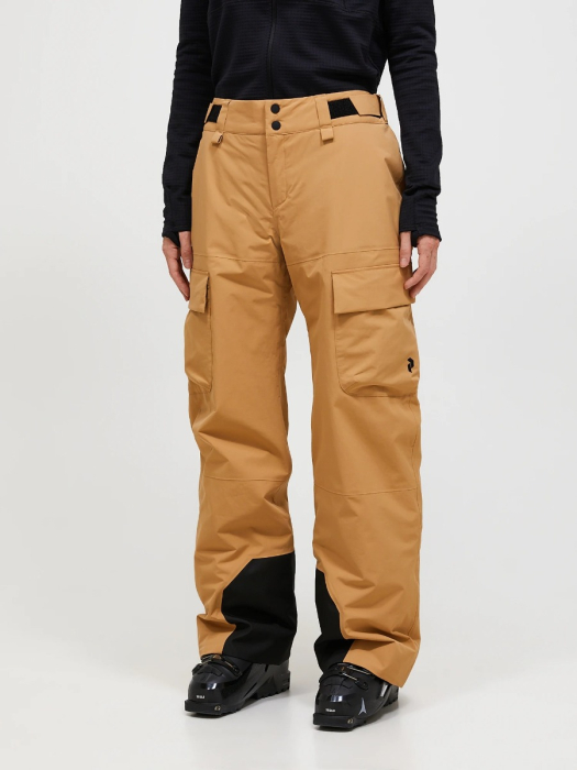 Peak Performance Edge HIPE® 2L Insulated Shell Cargo Pants Women model Peak Performance Edge HIPE® 2L Insulated Shell Cargo Pants Women model