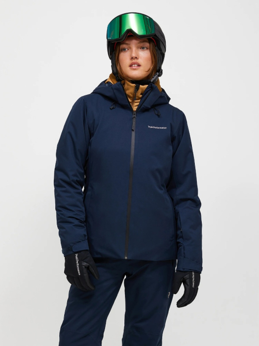 Peak Performance Anima HIPE® 2L Insulated Shell Jacket Women model Peak Performance Anima HIPE® 2L Insulated Shell Jacket Women model